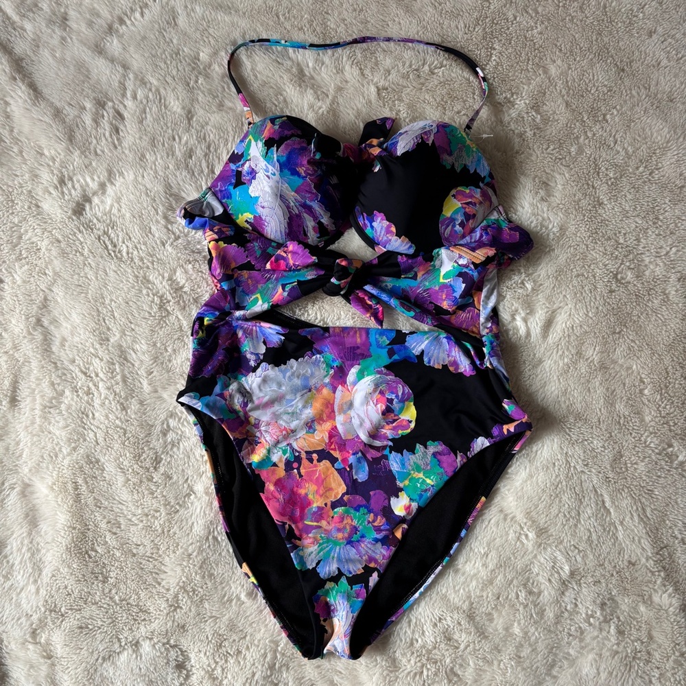 bar III One Piece Swimsuit Ties in Front Cut-out Sides Underwire Women Size XL